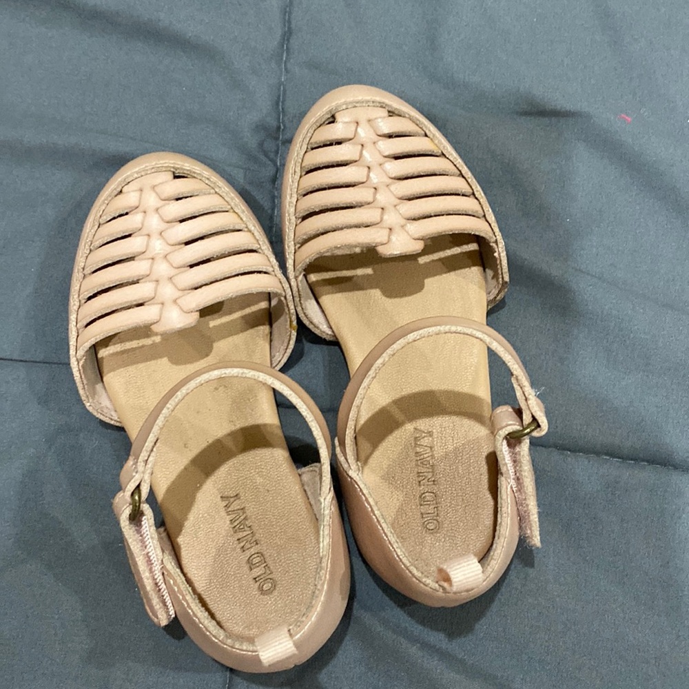 Old Navy. Size 8. Light pink